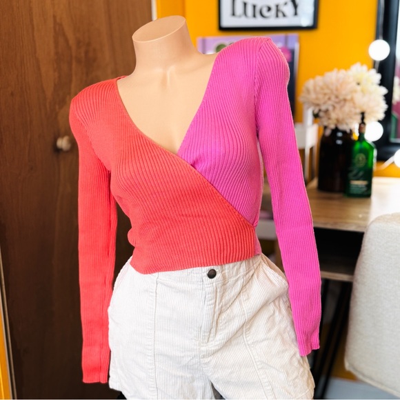 Peach Couture Sweaters - Peach Couture Women's V-Neck Sweater - Coral and Magenta